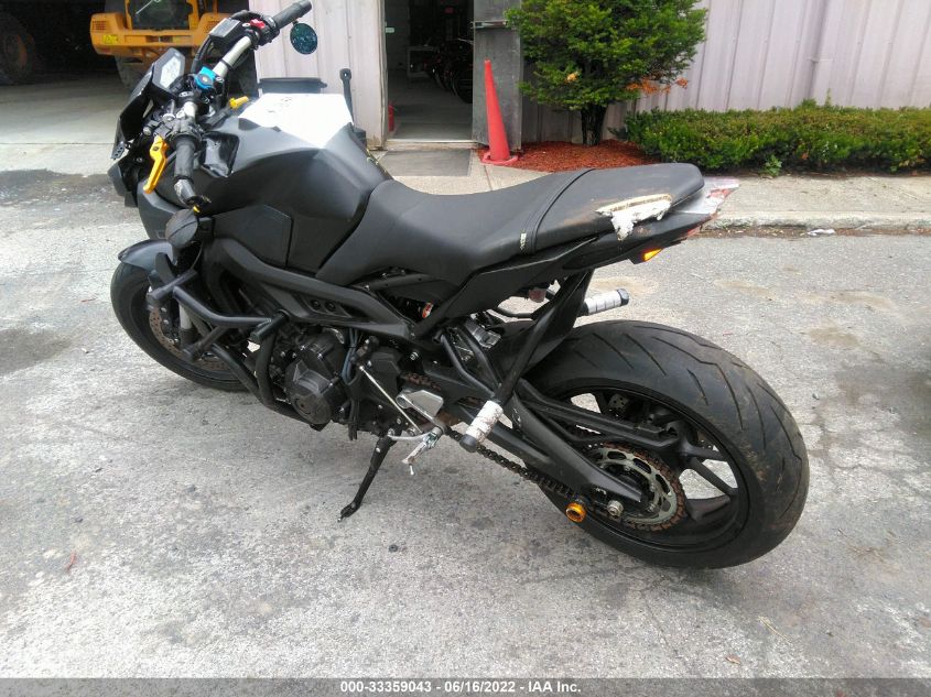 2018 YAMAHA MT09 JYARN53E6JA004476