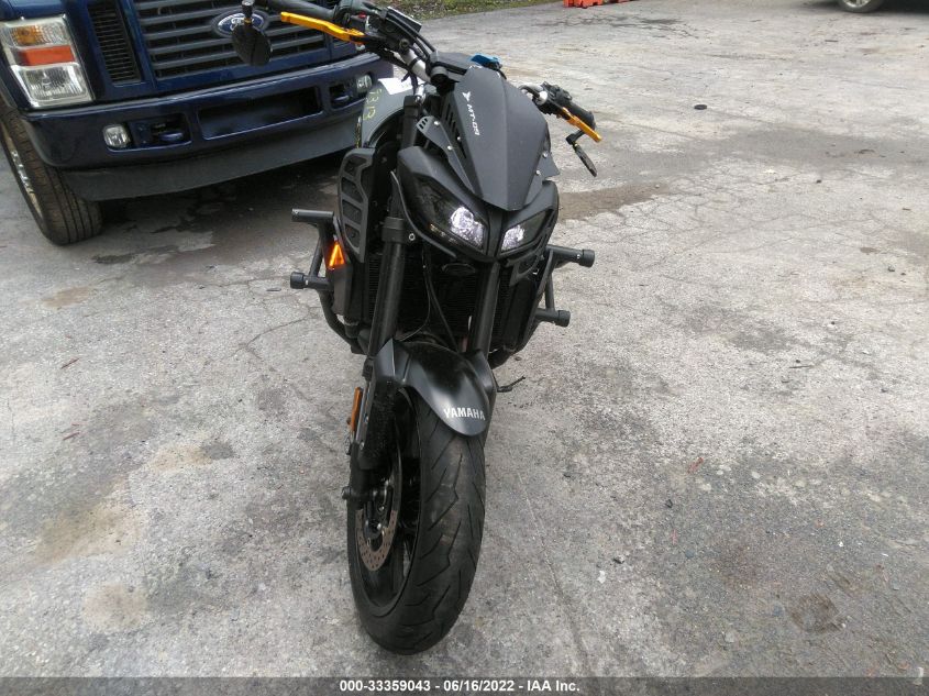 2018 YAMAHA MT09 JYARN53E6JA004476