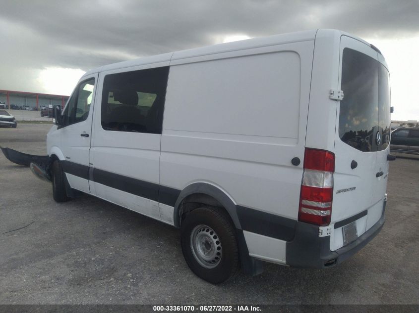 2015 MERCEDES-BENZ SPRINTER VANS WD4PE7CC1FP133788