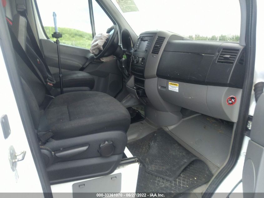 2015 MERCEDES-BENZ SPRINTER VANS WD4PE7CC1FP133788