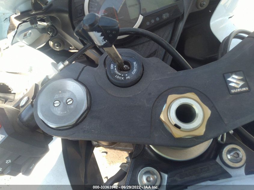 2015 SUZUKI GSX-R600 JS1GN7FA3F2101615