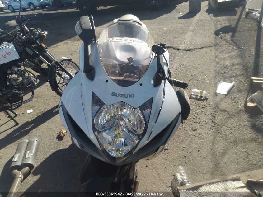 2015 SUZUKI GSX-R600 JS1GN7FA3F2101615