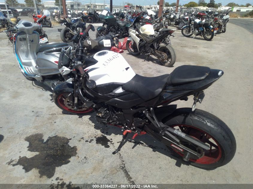2020 SUZUKI GSX-S750 M/Z JS1C533D3L7100064