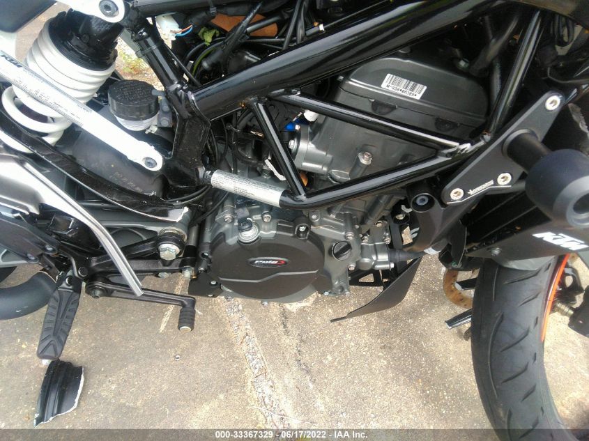 2021 KTM 390 DUKE MD2JPJ403MC243526