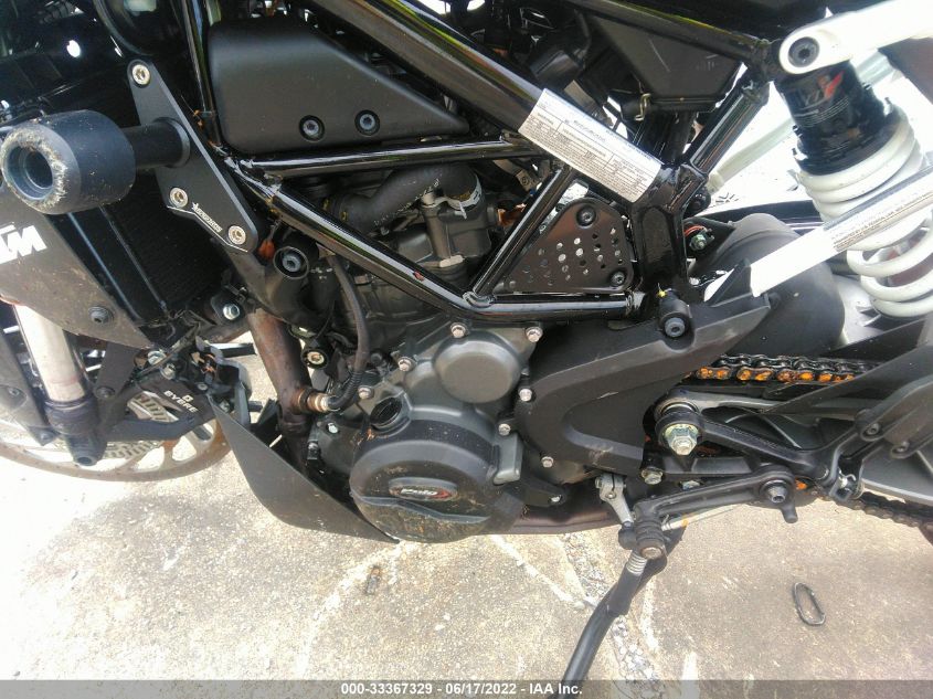 2021 KTM 390 DUKE MD2JPJ403MC243526