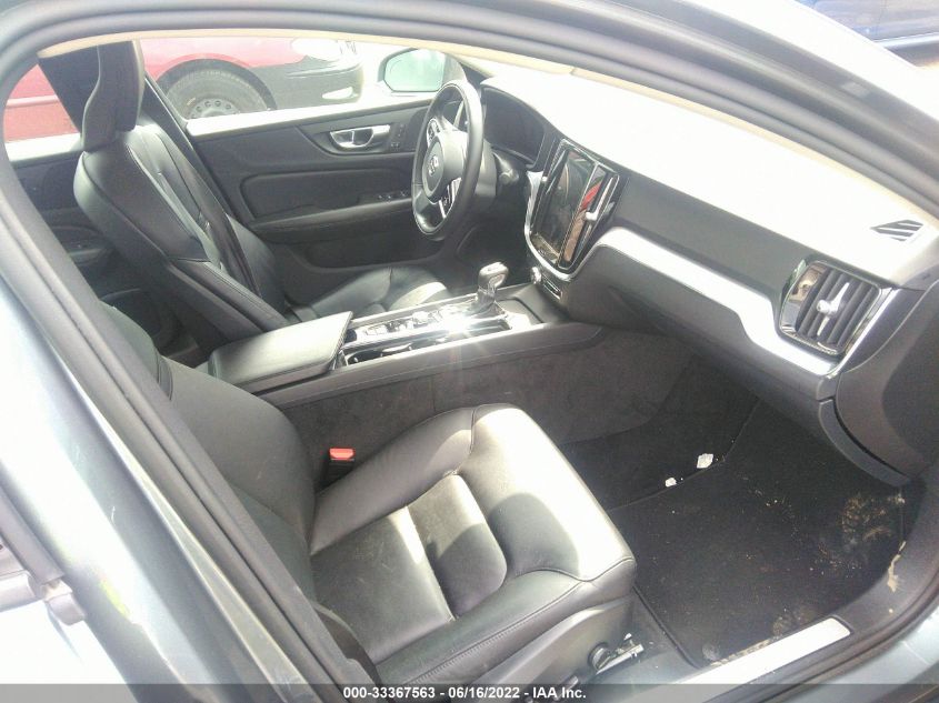 2019 VOLVO S60 MOMENTUM 7JR102FK8KG016483