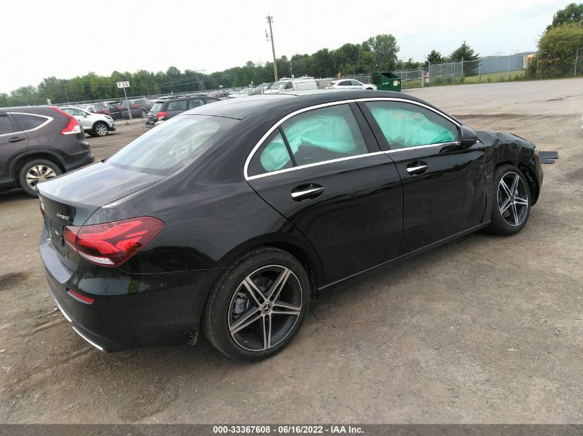 2022 MERCEDES-BENZ A-CLASS A 220 W1K3G4FB3NJ361612