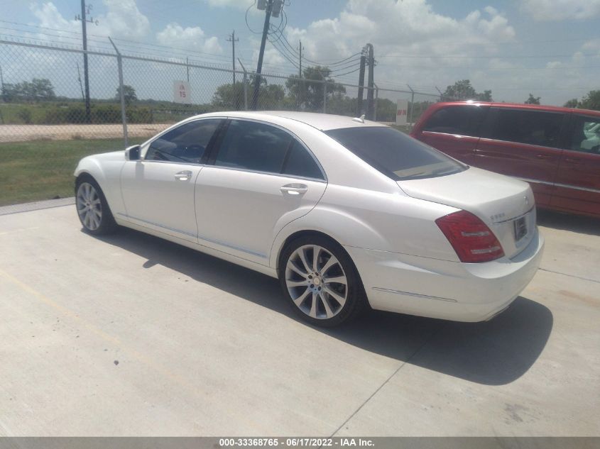 2013 MERCEDES-BENZ S-CLASS S 550 WDDNG7DB9DA505479