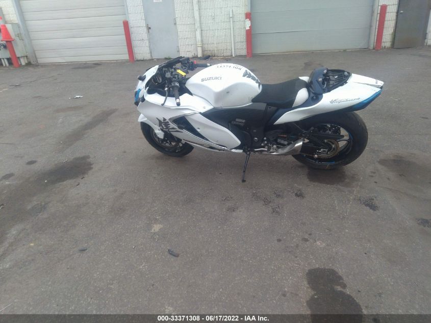 2022 SUZUKI GSX1300 RR JS1EJ11B3N7101454