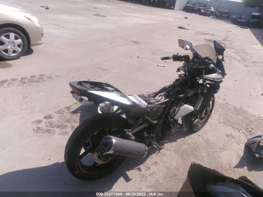 2011 KAWASAKI EX250 J JKAEXMJ13BDA90513