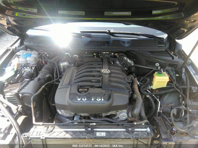 2015 VOLKSWAGEN TOUAREG LUX WVGEF9BP5FD007834