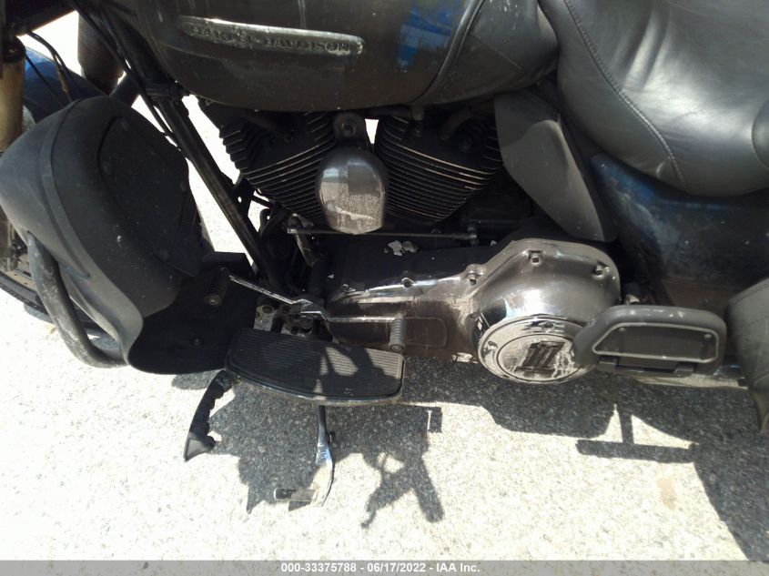 2010 HARLEY-DAVIDSON FLHTK 1HD1KEM11AB672104