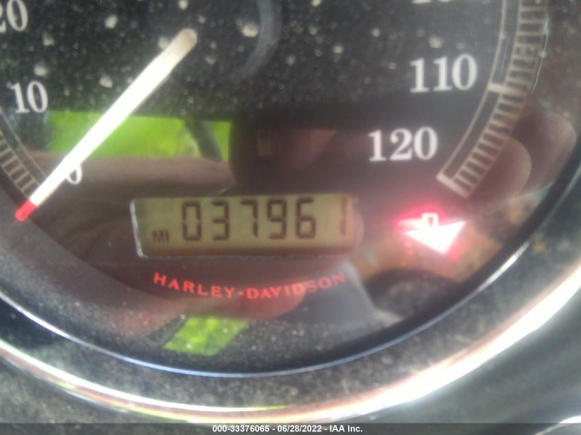 2010 HARLEY-DAVIDSON FLHTCU 1HD1FC413AB651375