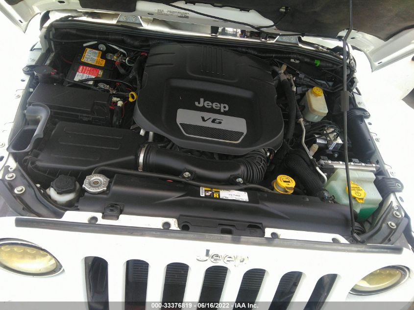 2015 JEEP WRANGLER UNLIMITED SAHARA 1C4BJWEG1FL770682