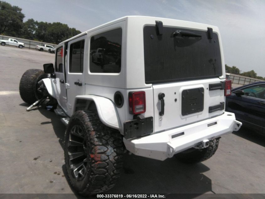2015 JEEP WRANGLER UNLIMITED SAHARA 1C4BJWEG1FL770682