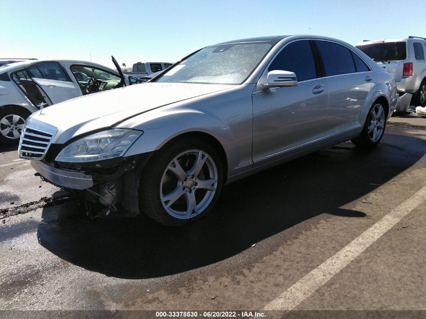 2013 MERCEDES-BENZ S-CLASS S 550 WDDNG7DB6DA526077