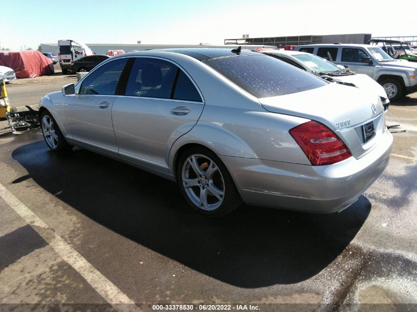 2013 MERCEDES-BENZ S-CLASS S 550 WDDNG7DB6DA526077