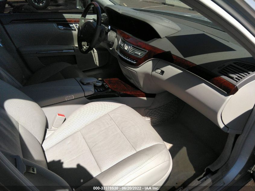 2013 MERCEDES-BENZ S-CLASS S 550 WDDNG7DB6DA526077