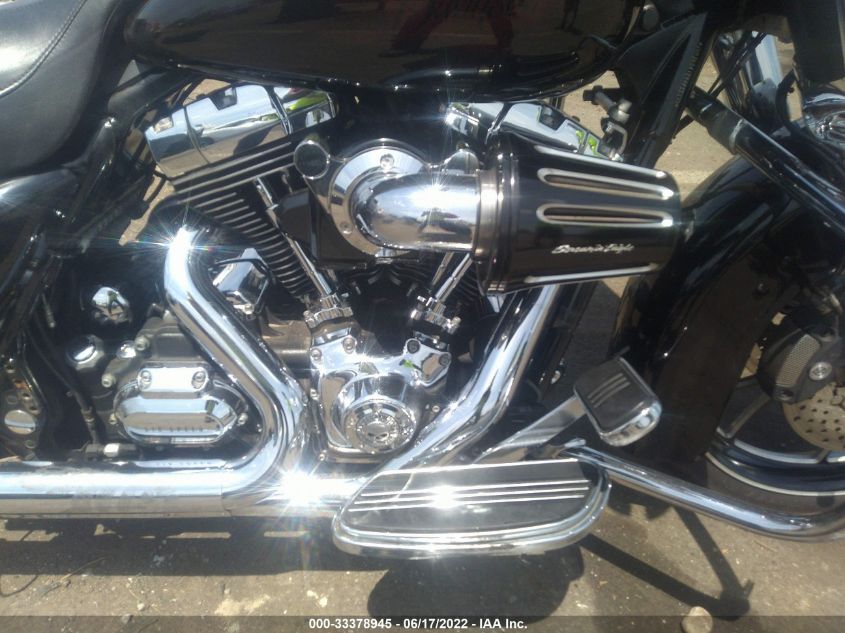 2009 HARLEY-DAVIDSON FLHX 1HD1KB4189Y688890