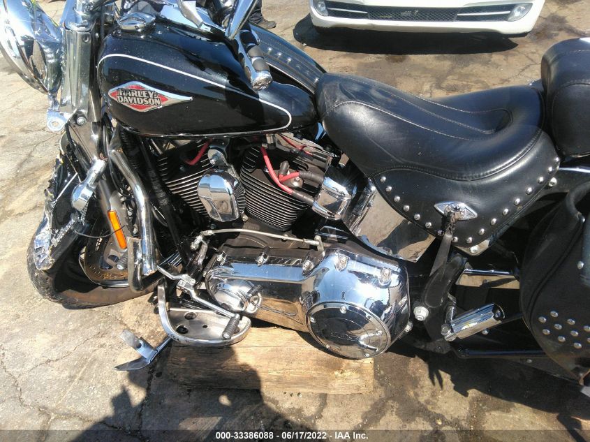 2015 HARLEY-DAVIDSON FLSTC HERITAGE SOFTAIL CLASSIC 1HD1BWV14FB021609