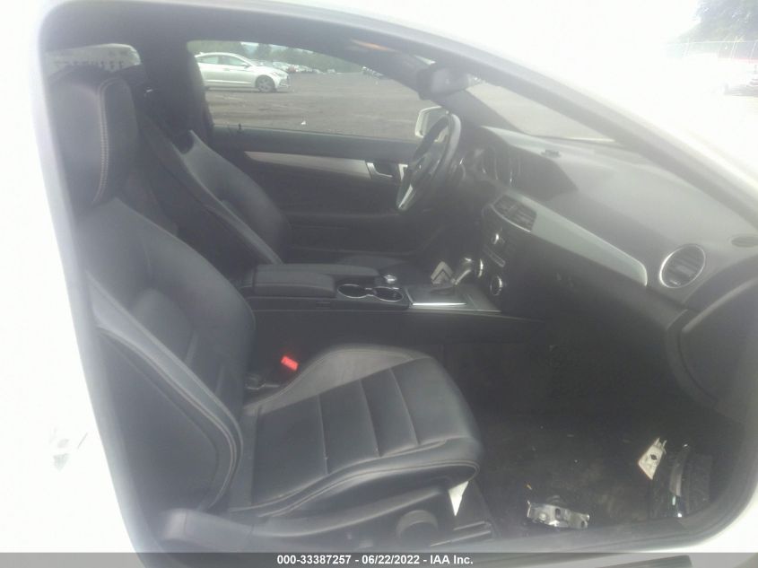 2013 MERCEDES-BENZ C-CLASS C 250 WDDGJ4HB8DG037454
