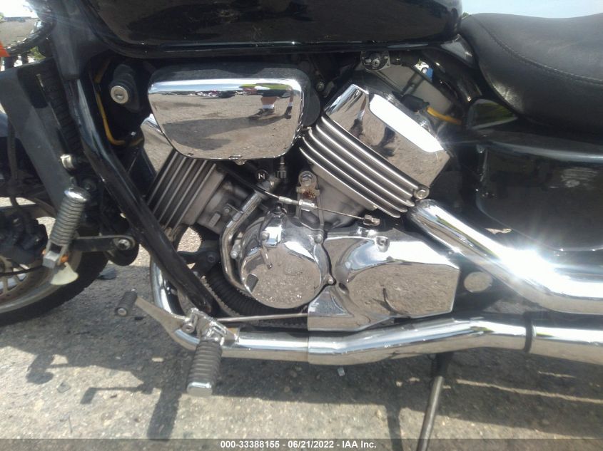 2000 HONDA VF750 C JH2RC4303YM600038