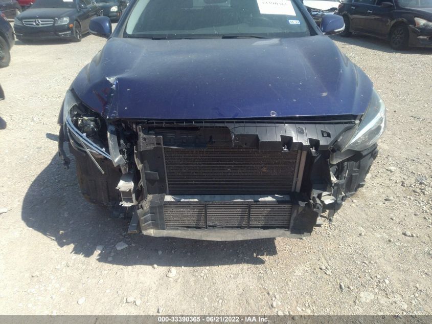 2017 INFINITI QX30 SJKCH5CP3HA015610