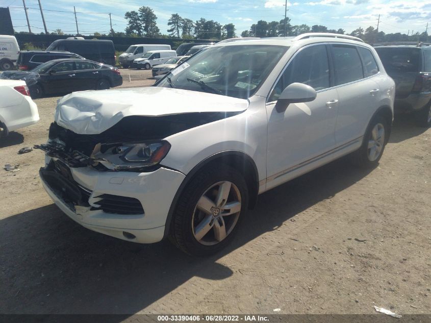 2014 VOLKSWAGEN TOUAREG LUX WVGEP9BP7ED013730