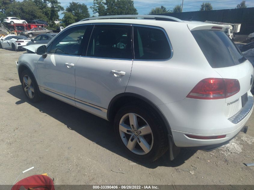 2014 VOLKSWAGEN TOUAREG LUX WVGEP9BP7ED013730