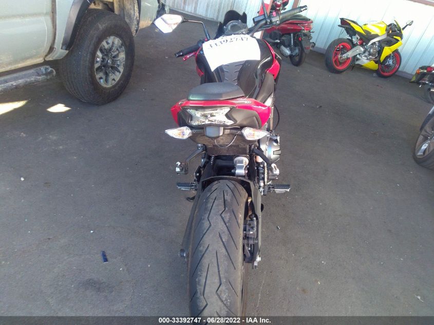 2018 KAWASAKI ZR900 JKAZR2B1XJA000107