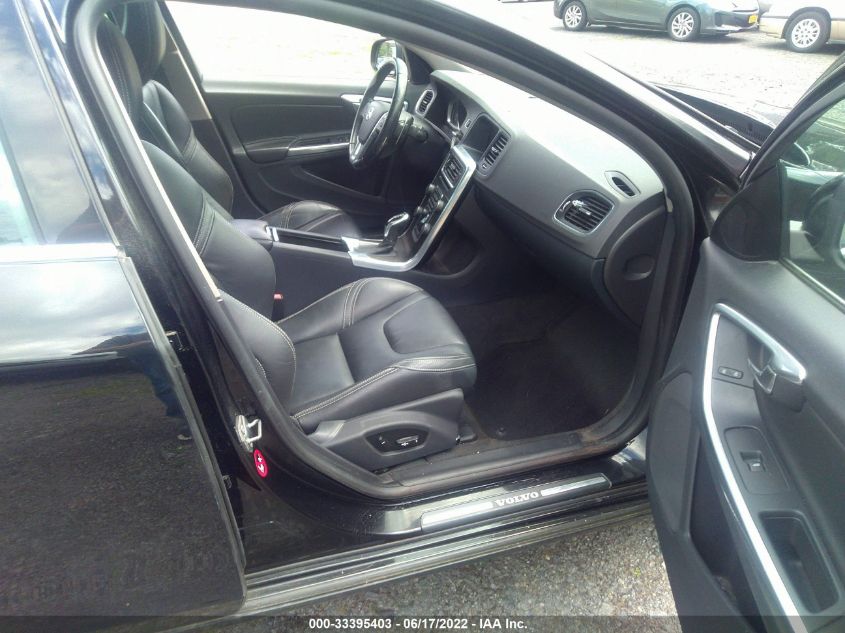 2014 VOLVO S60 T6 YV1902FH5E2285087