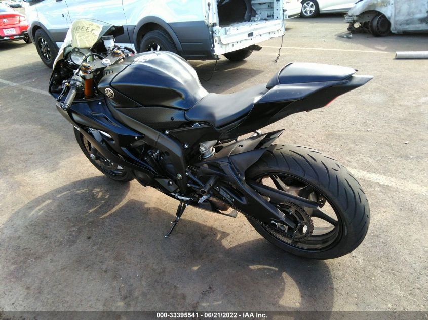 2017 YAMAHA YZFR6 JYARJ28EXHA002002