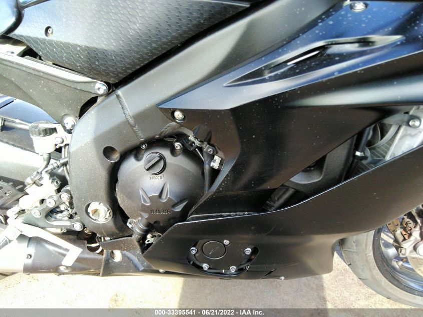 2017 YAMAHA YZFR6 JYARJ28EXHA002002