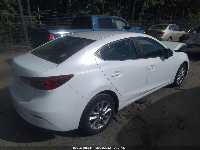 2018 MAZDA MAZDA3 4-DOOR SPORT 3MZBN1U74JM188105