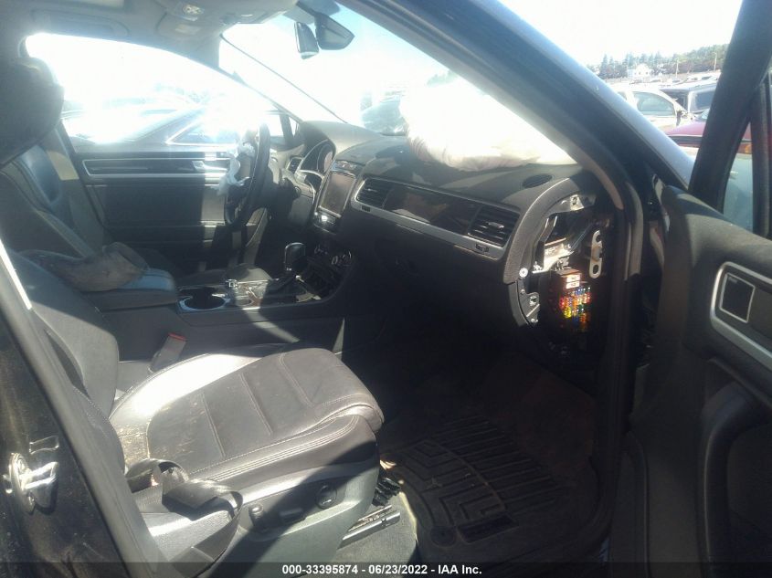 2013 VOLKSWAGEN TOUAREG EXEC WVGEP9BP8DD003996
