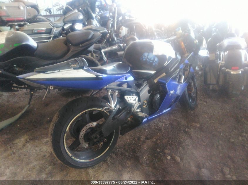 2004 SUZUKI GSX-R1000 JS1GT75A442102583