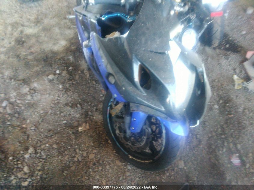 2004 SUZUKI GSX-R1000 JS1GT75A442102583