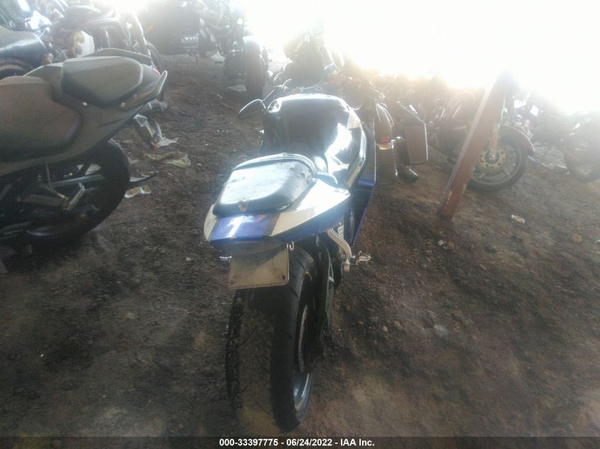 2004 SUZUKI GSX-R1000 JS1GT75A442102583