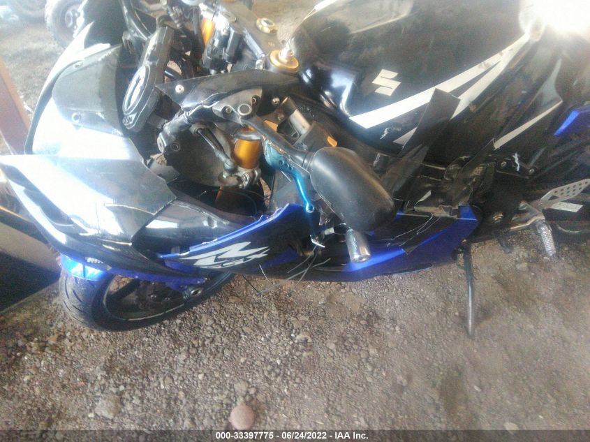 2004 SUZUKI GSX-R1000 JS1GT75A442102583