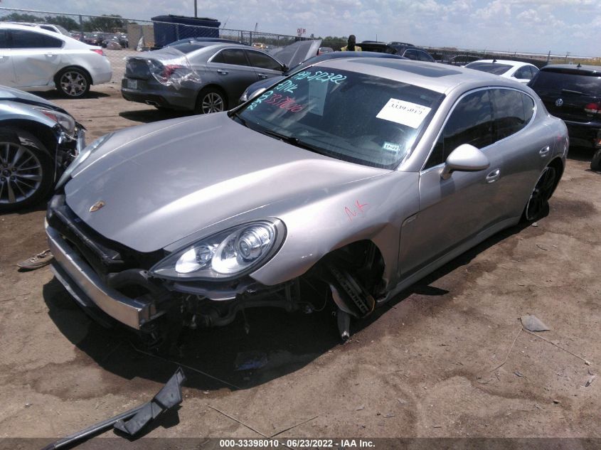 2013 PORSCHE PANAMERA S WP0AB2A7XDL060068