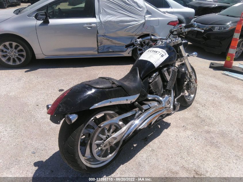 2006 VICTORY MOTORCYCLES HAMMER 5VPHB26D663004937