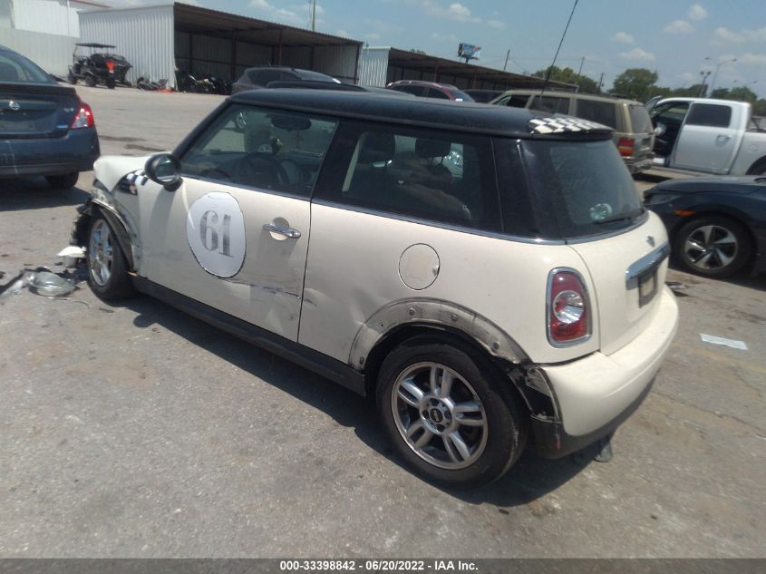 2013 MINI COOPER HARDTOP WMWSU3C58DT688689