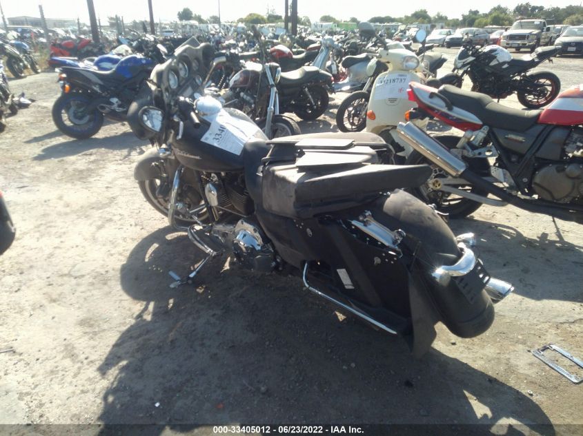 2010 HARLEY-DAVIDSON FLHX 1HD1KB419AB643237