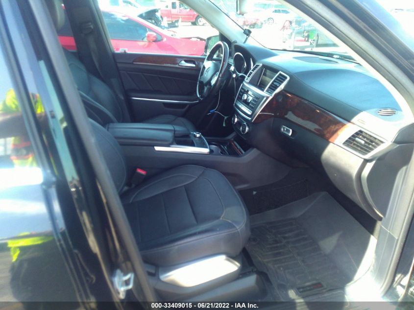 2015 MERCEDES-BENZ GL-CLASS GL 550 4JGDF7DEXFA605270