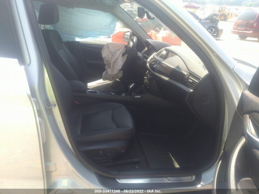 2013 BMW X1 XDRIVE28I WBAVL1C56DVR83735