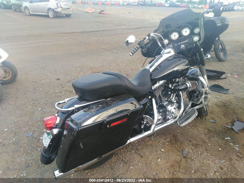2008 HARLEY-DAVIDSON FLHX 1HD1KB4388Y617284