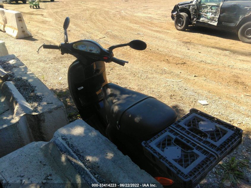 2001 VESPA M198F ZAPM198F015003382