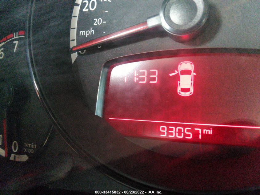 2014 VOLKSWAGEN BEETLE COUPE 2.5L ENTRY 3VWFP7AT4EM625445