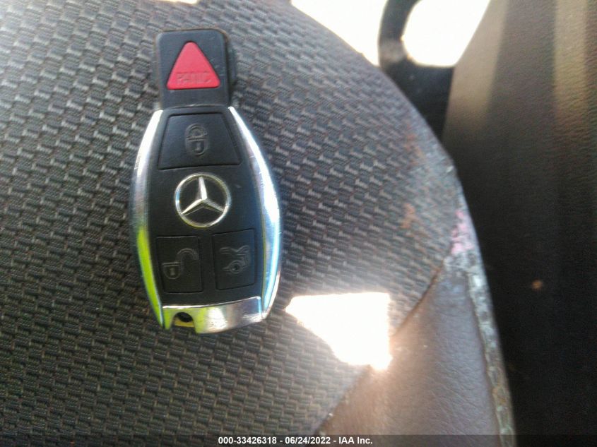 2015 MERCEDES-BENZ GLA-CLASS GLA 250 WDCTG4GB0FJ037361