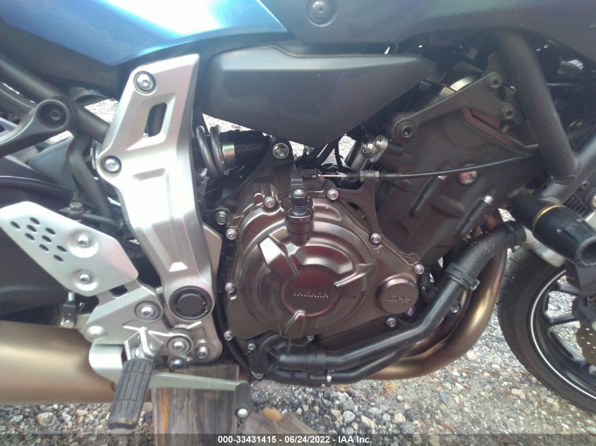 2017 YAMAHA FZ07 JYARM06E8HA012137